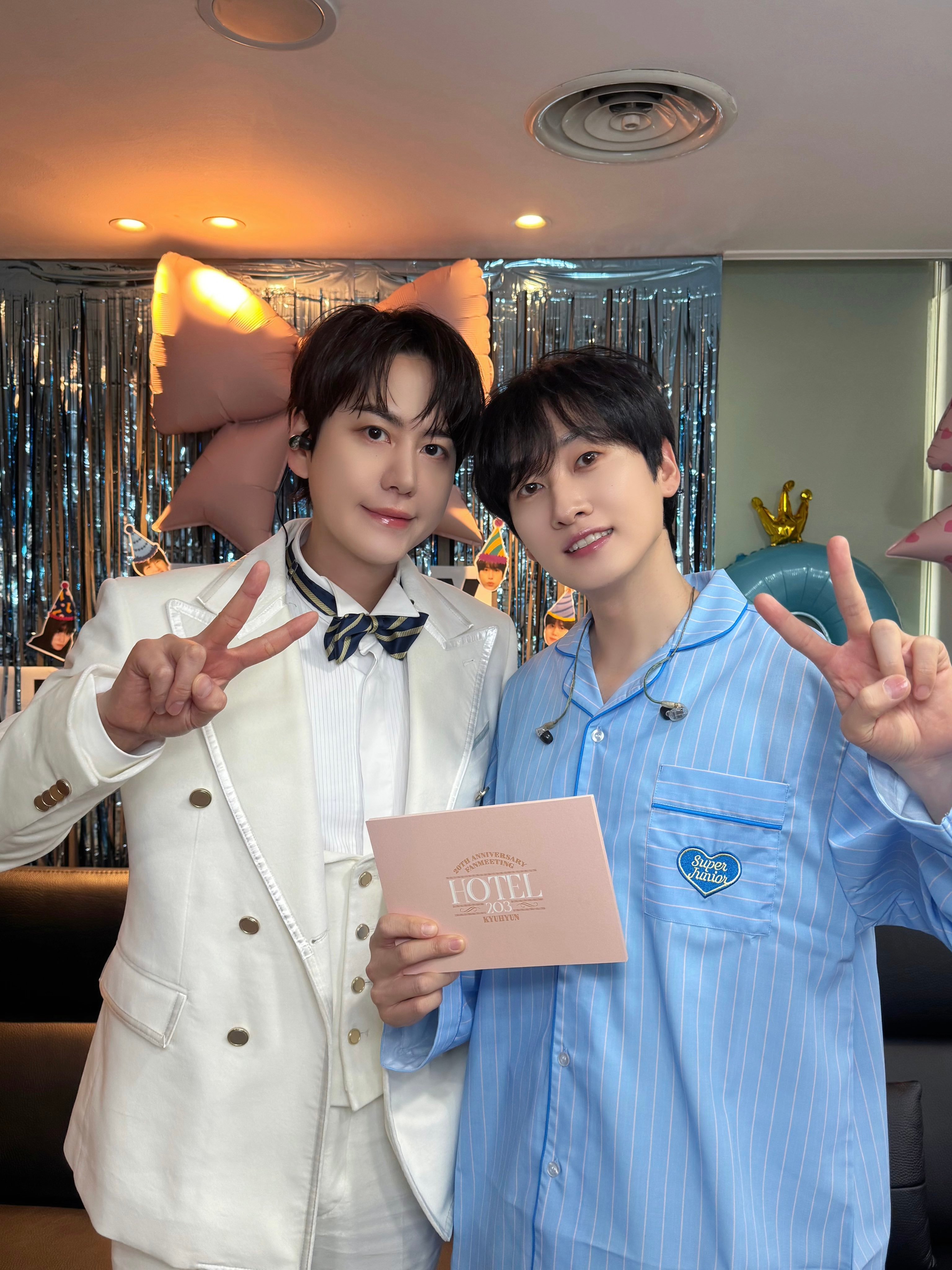 “CB百蓝_。260607 D&E official更新李赫宰曺圭贤 相关：[?