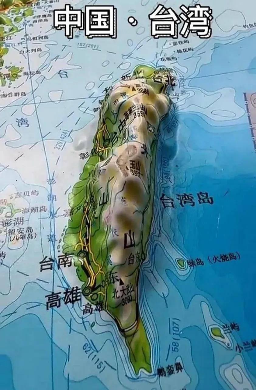 我这是瞎操心吗？昨晚，台湾的选举结果出来后，居然把我整失眠了，一整夜都在胡思乱想