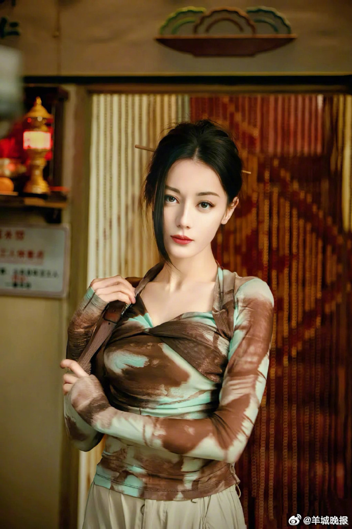 【2025年高产演员TOP10，哪位是你心中的年度最佳？】高产演员通常指在一定时