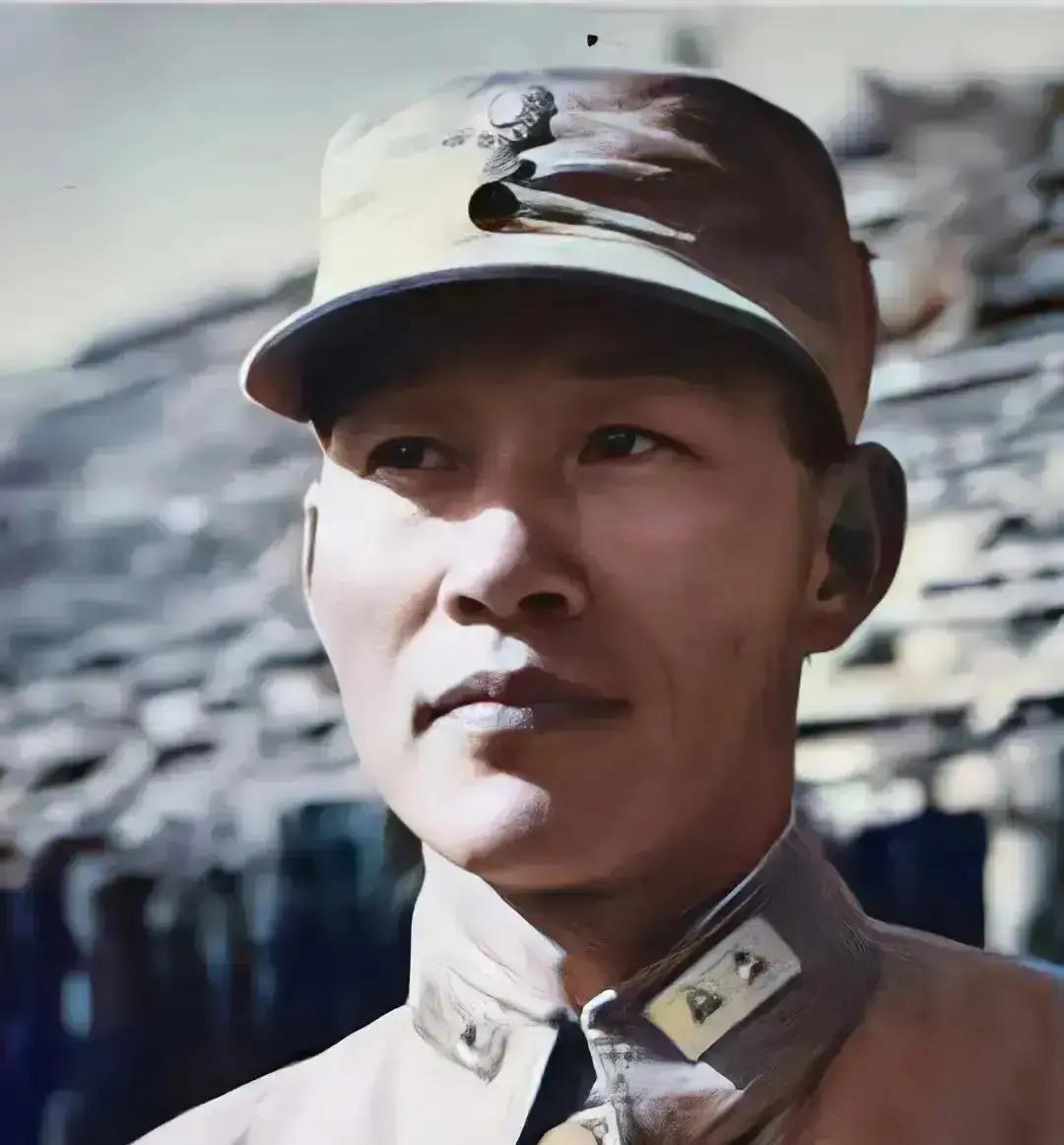 原国民党新七军长李鸿（黄埔5期），在长春投诚后，解甲归田后回湖南老家，1950年