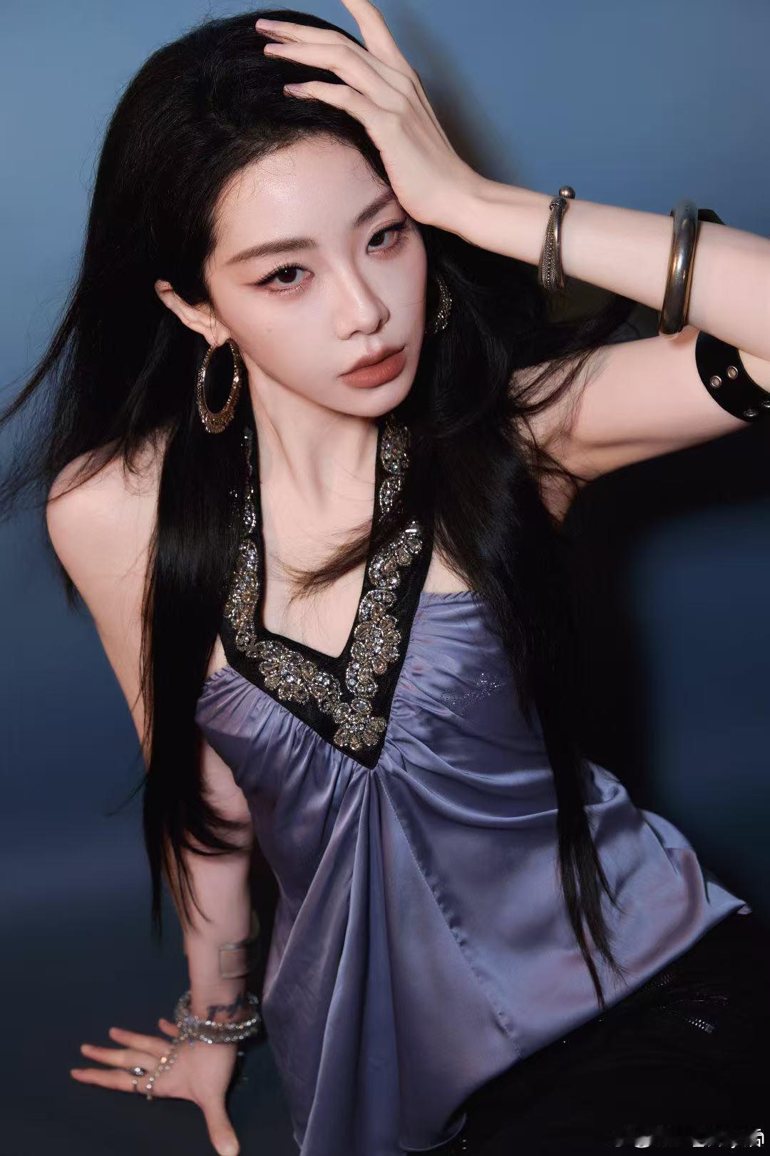 喻言喻言在大城市找的工作是美容美发吗伦敦合伙人Yanlab 超级帮手实锤，哪里需