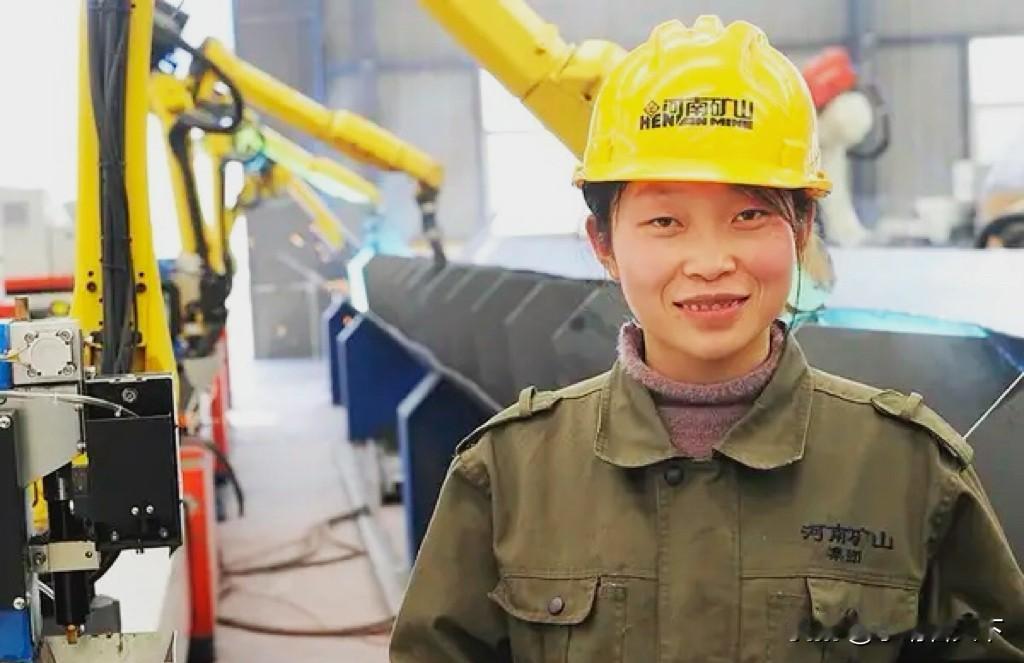 别滑走！看完直接治愈一整天
河南矿山（长垣）海外部女销售张军霞，2025个人签约