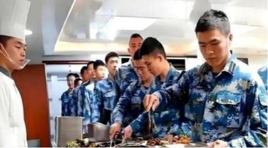 都说航母是吞金兽，到底有多夸张？就拿山东舰来说，每天光猪肉，就得整整24头摆上流