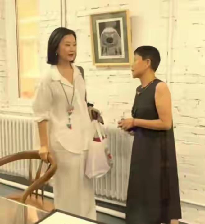 宋祖英与丈夫约定只结婚不生育，39岁却生下儿子，59岁身材如少女
谁能想到，那个
