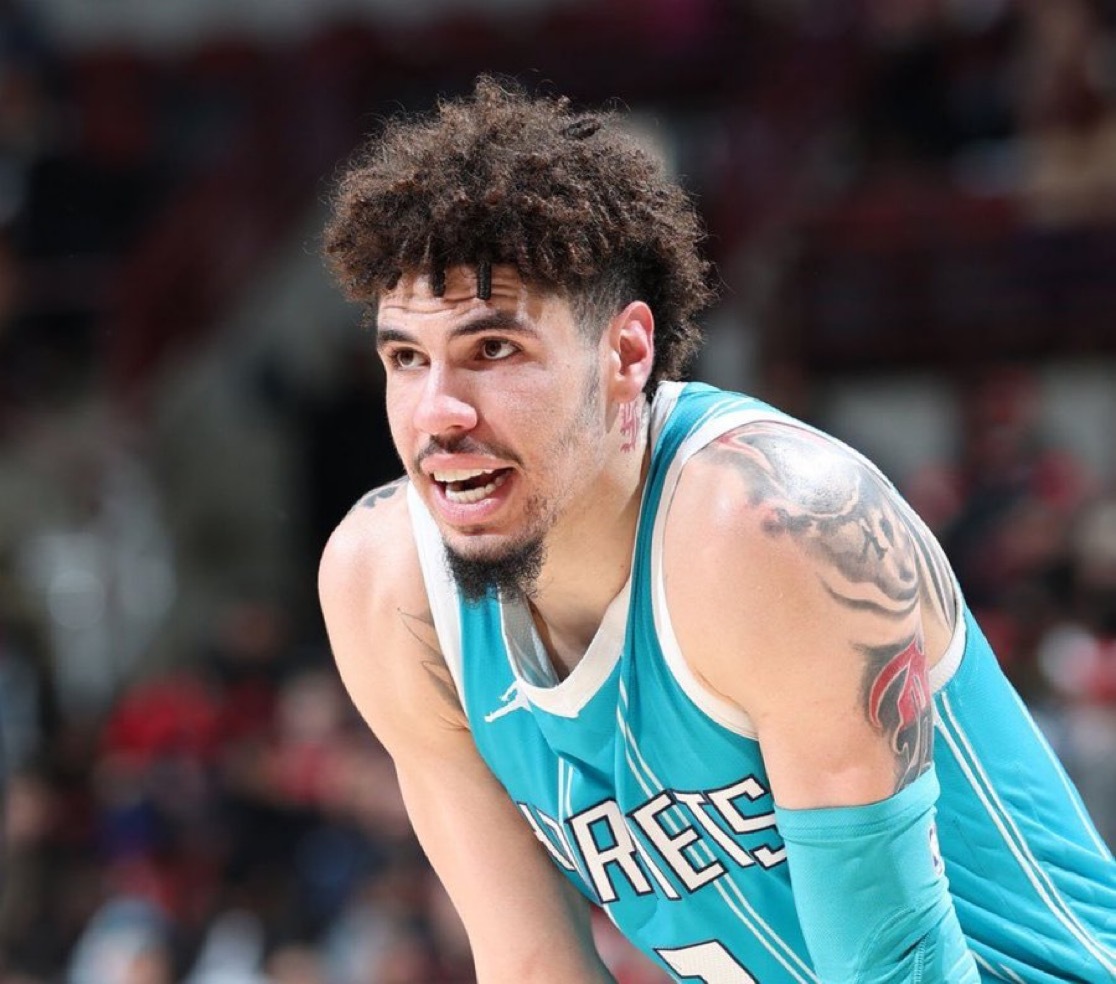 Jake Fischer：黄蜂队将听取关于拉梅洛-鲍尔的交易报价。“黄蜂队无疑已