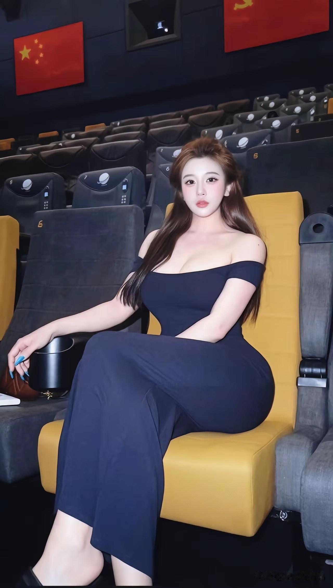 他们质问我为何保持单身不走进婚姻，奈何我淡然无视，实在是保持单身很爽！哈哈哈哈哈