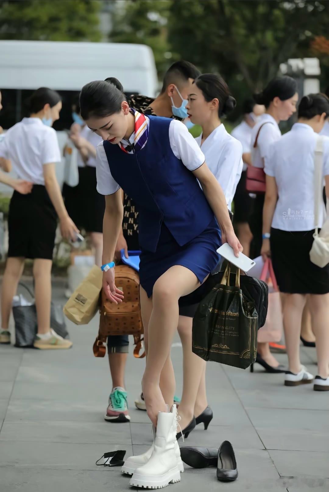这是空乘专业小姐姐吗？ ​​​