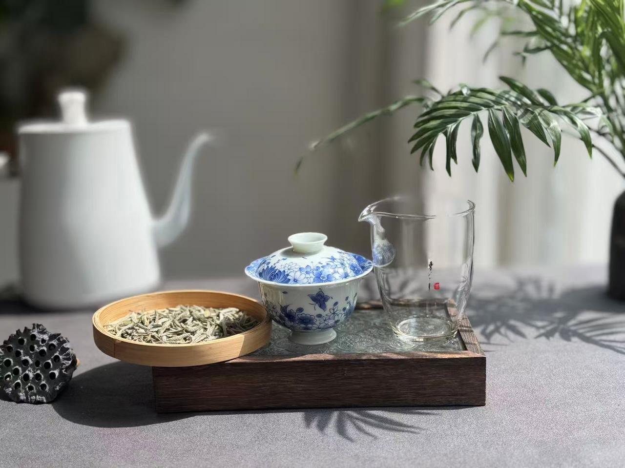 这5种茶，卖茶的见了都不敢喝！
①地瓜味金骏眉
金骏眉，产自武夷山桐木关，标准香
