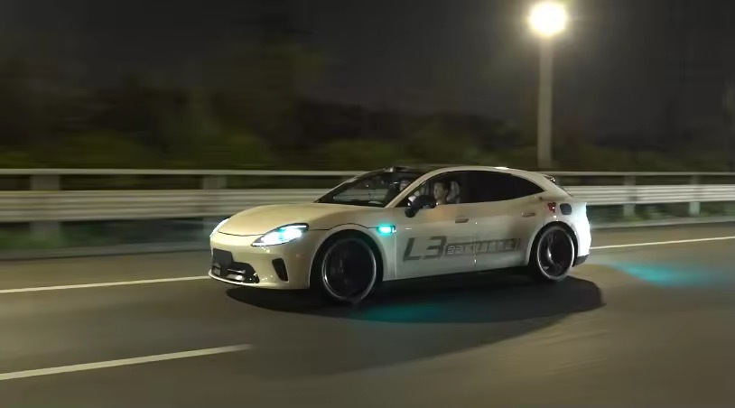 启境官宣获得L3道路测试许可启境GT7这次拿到广州市政府批准的L3级特定场景自动