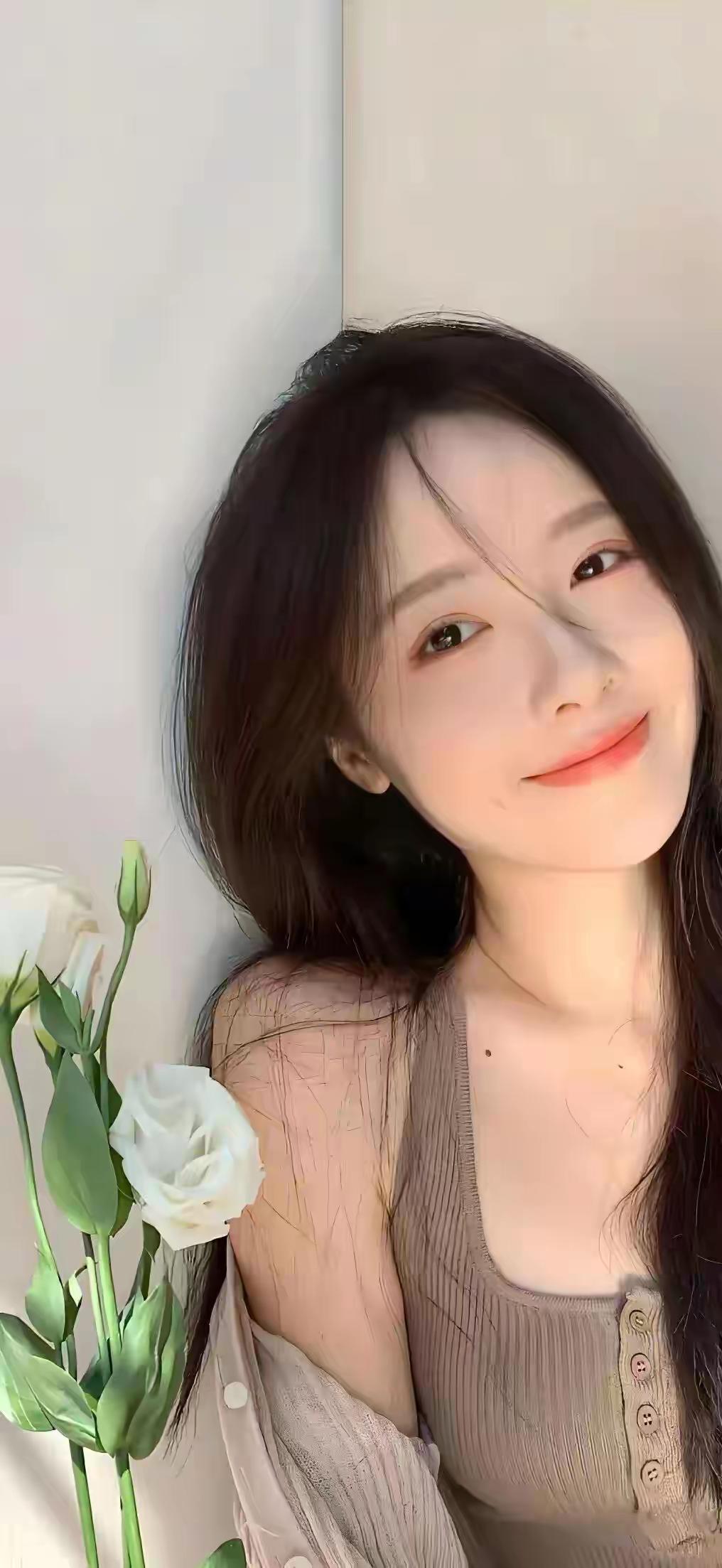 小时候的笑是本能，长大后的笑是能力。那个‘不笑了’的您，不是不快乐，而是把笑的能