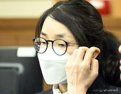 二审金建希法官身亡，在遗书中写道：“对不起，我自愿离开。”
身亡法官的遗书中是没
