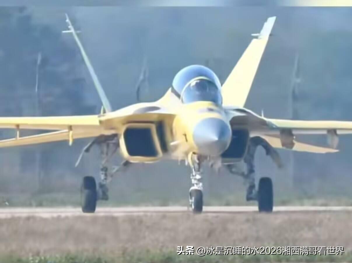 近日，互联网爆出个大新闻，南昌飞机公司在L-15高级教练机的基础上进行重新设计，