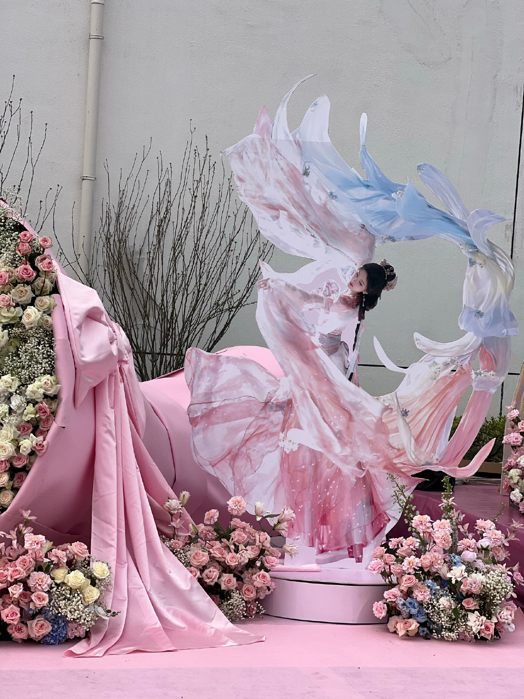 鞠婧祎月鳞绮纪杀青粉丝应援排面鞠婧祎月鳞绮纪杀青现场粉丝应援 啊啊啊啊鞠婧祎 ​