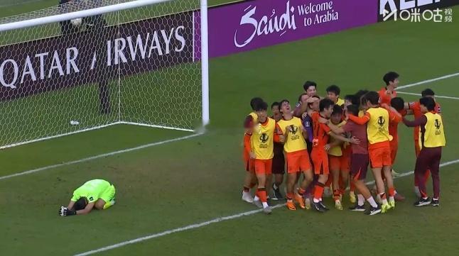 李昊全场8次扑救U23这批球员踢出了精气神，让球迷们感觉到了中国足球的未来还是有