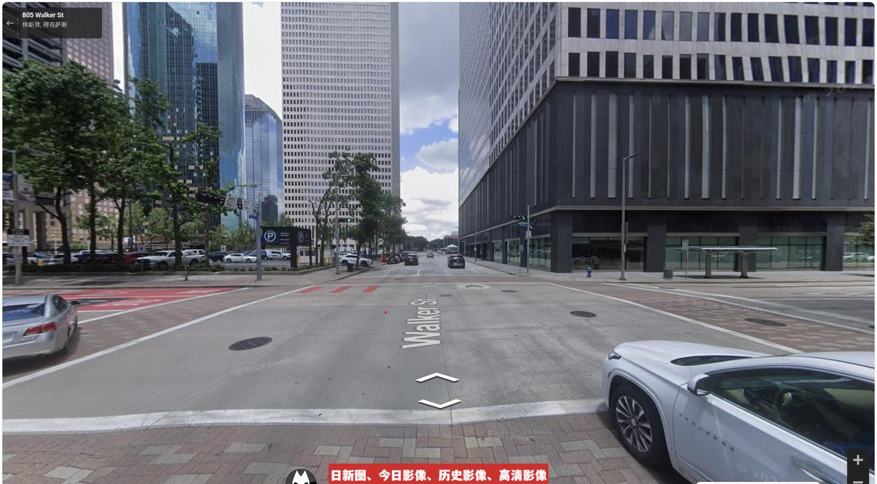 美国得克萨斯州休斯顿市中心大街街景。
没流浪汉、没垃圾、也没人、车也少！