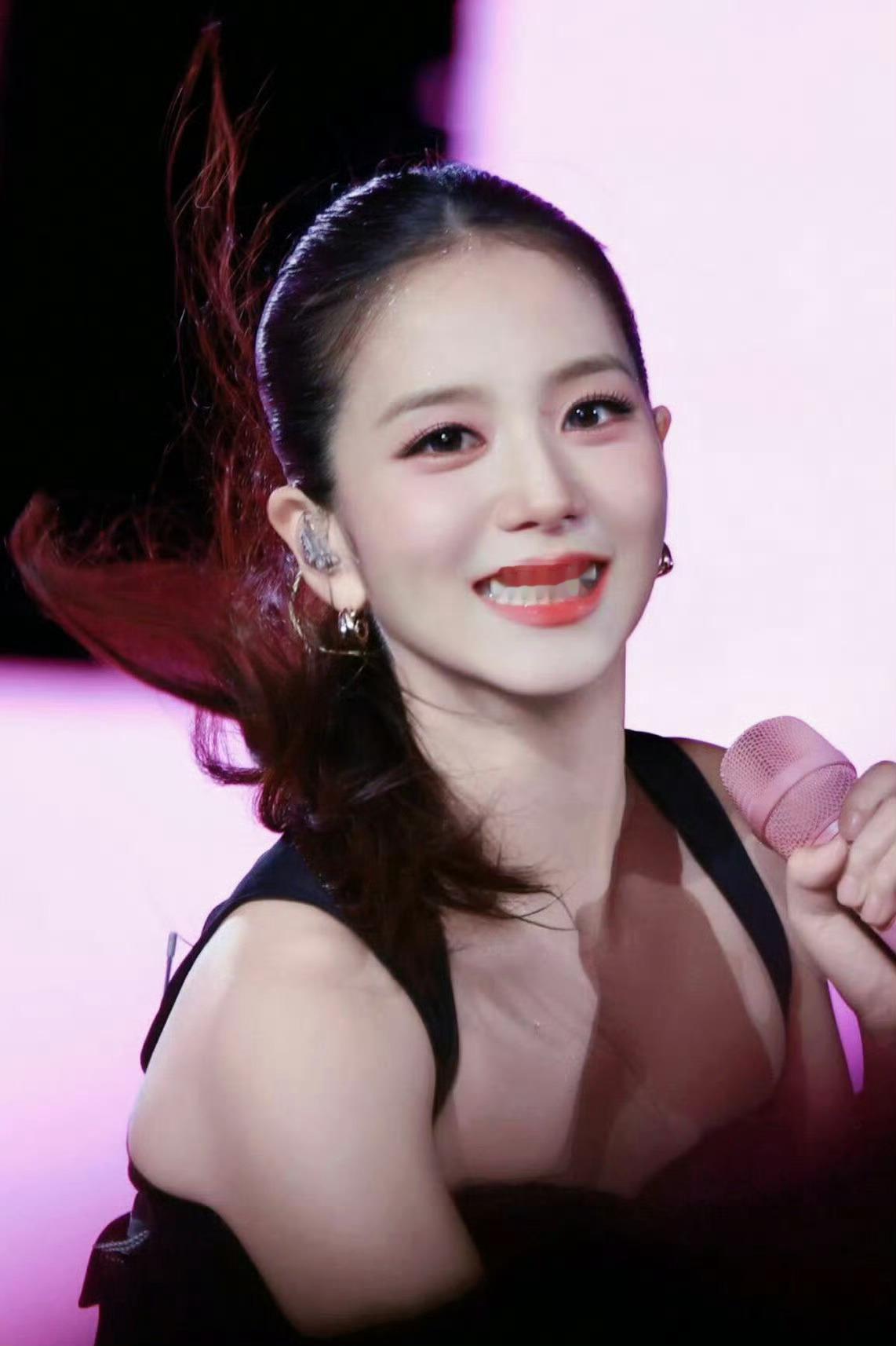 BLACKPINK终于回归了【金智秀】这颗头是艺术品 