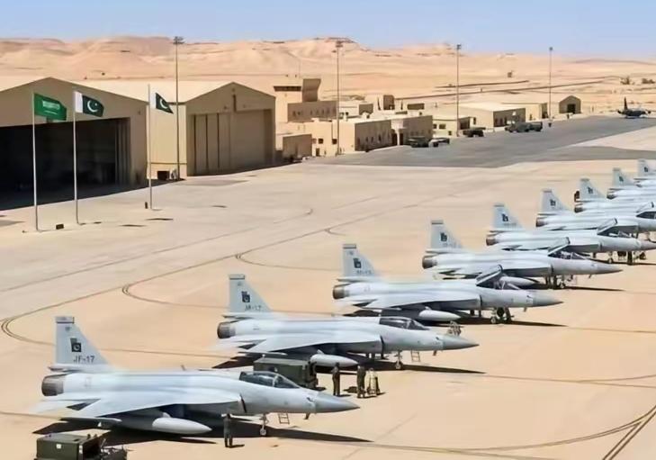 巴基斯坦派兵驻扎在沙特，丢脸最大就是美国和特朗普，而受到最大威胁就是以色列！
这