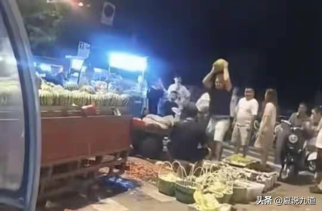 宁波砸瓜案后续！狠话喊破天，如今一分不赔
 
全网热议的宁波夜市砸瓜事件，最新后