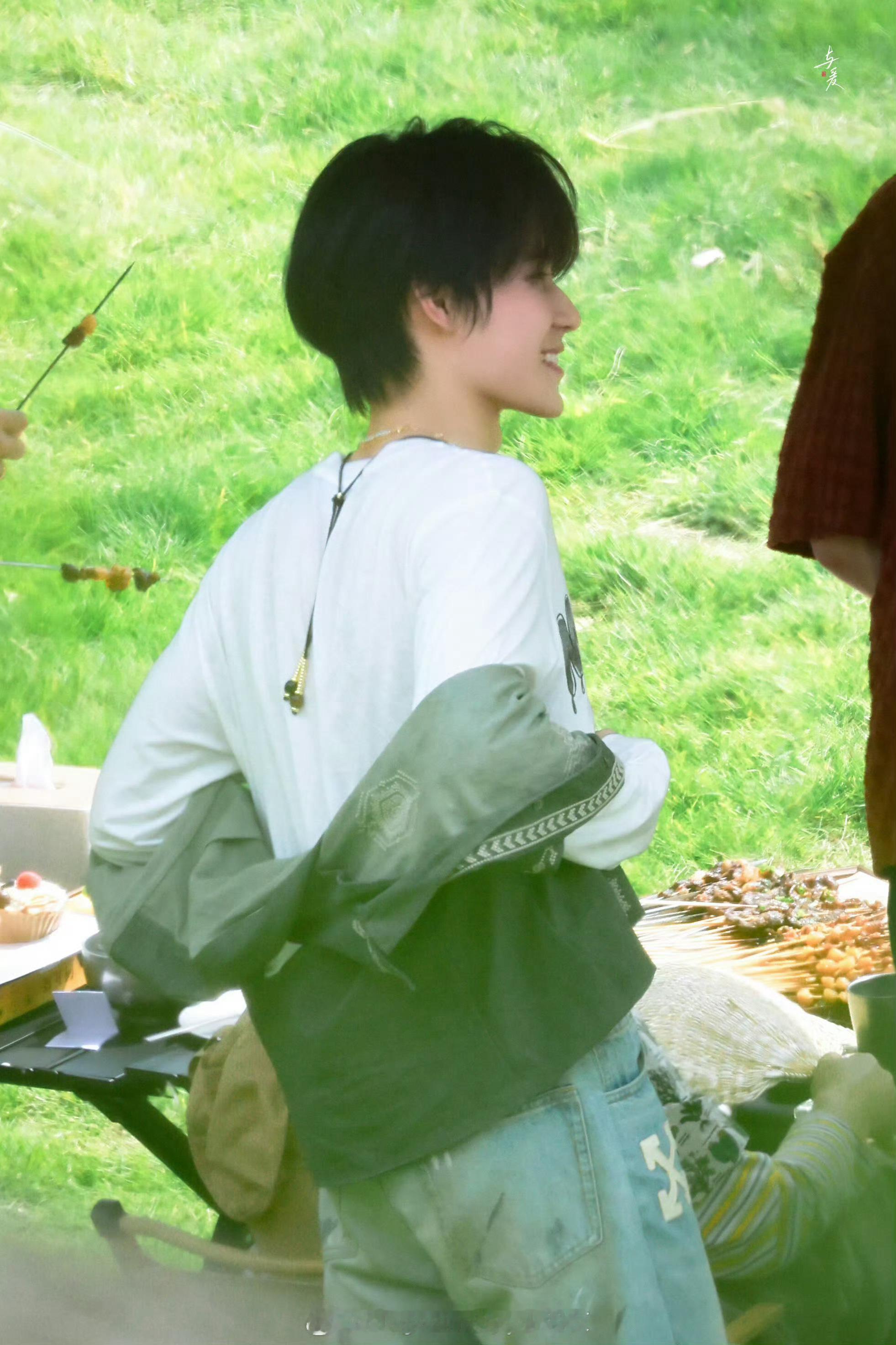 张真源的尖叫声在山里都听到了张真源玩鬼屋叫的山里都听见了还是来了吗！哈哈哈哈真源