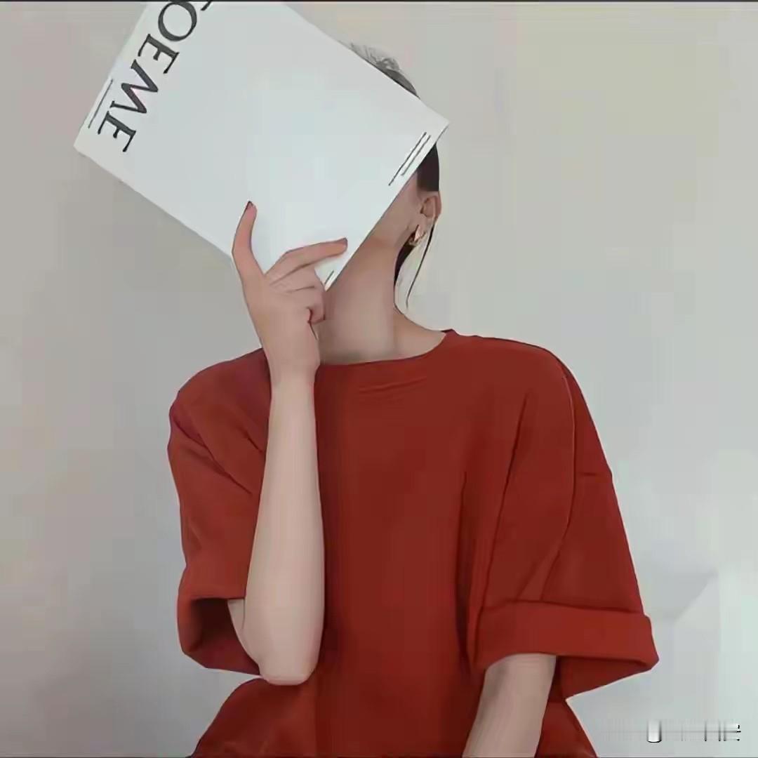 优秀的人，
每天只关注五件事：

第一：好好健身，
保持好身材。

第二：好好吃