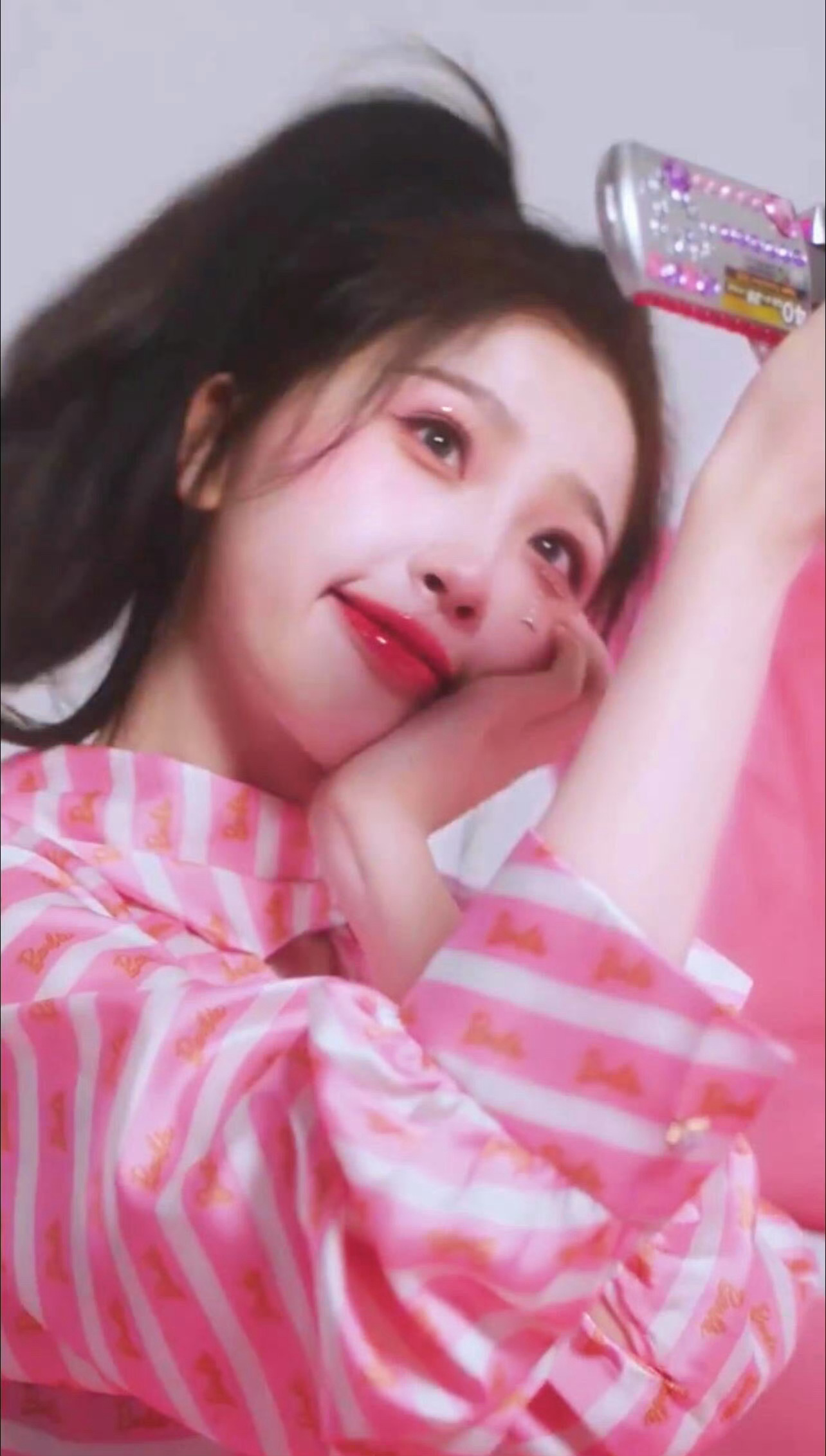 虞书欣  ✨虞书欣云初✨虞书欣虞书欣｜虞书欣云初令她，拼尽全力挣脱无限命运循环，