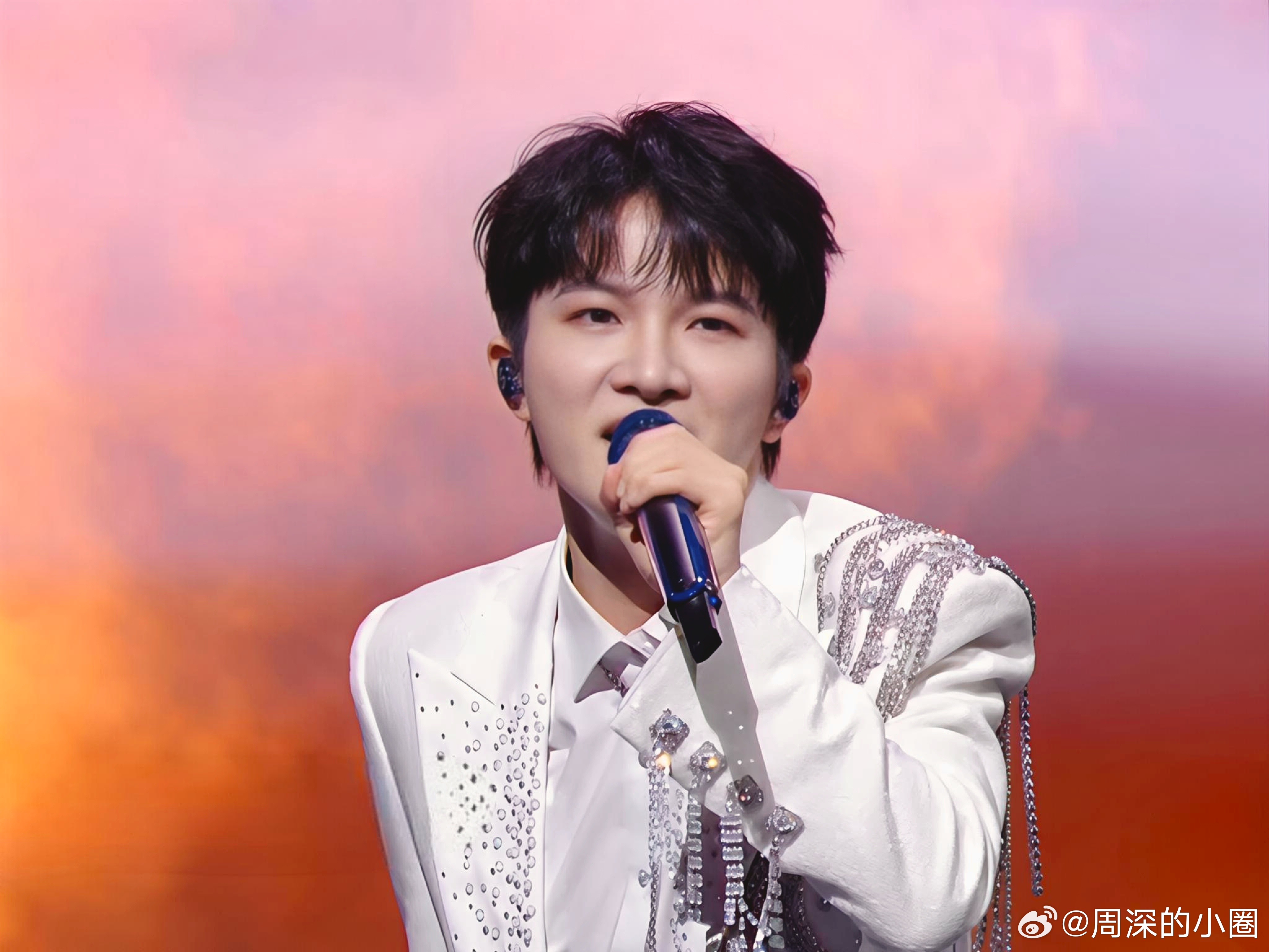 周深 ✨周深是老少都喜欢的小黑马 ✨周深年度品质金声 【小圈跟米子们说早上好呀】