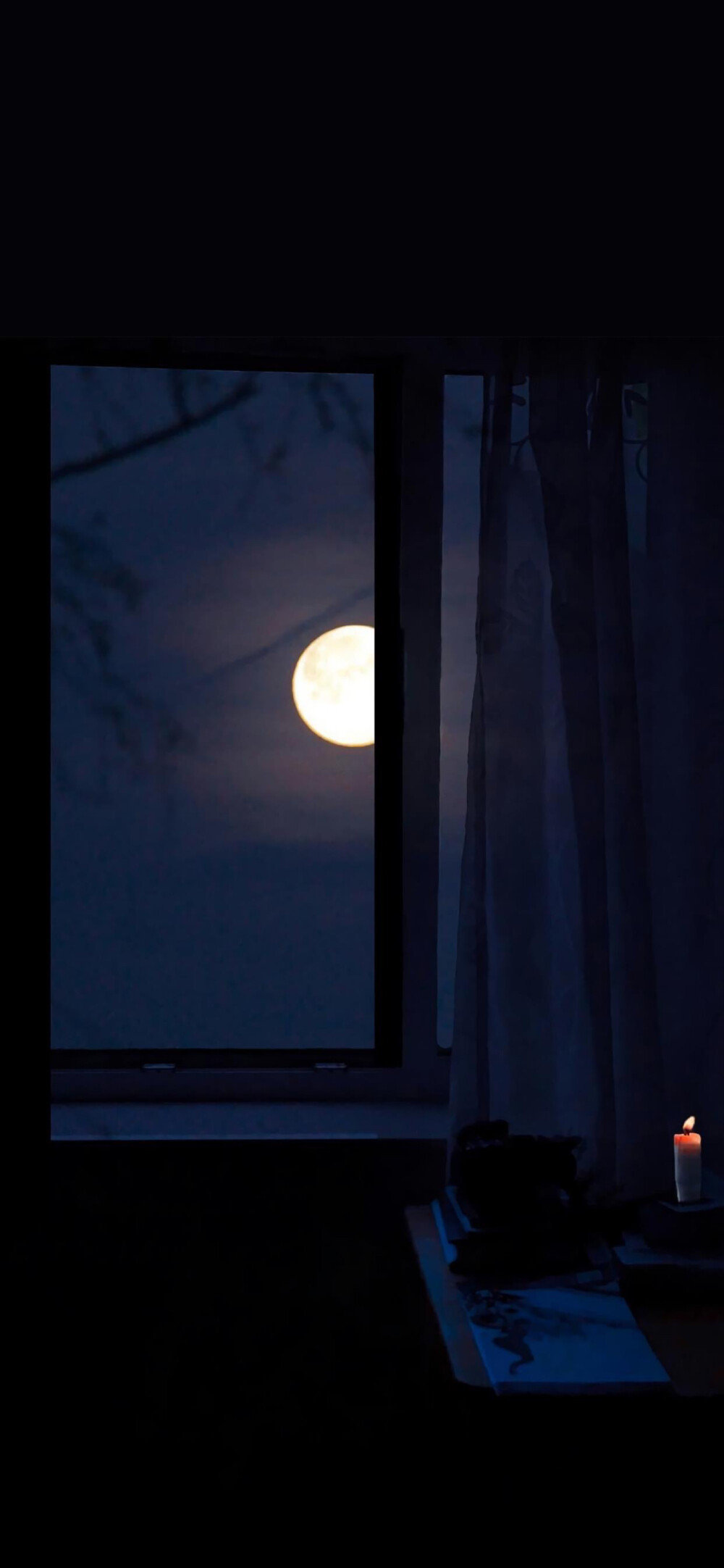 “壮士的前途不在昨夜，在明晨。”丨余光中《夸父》