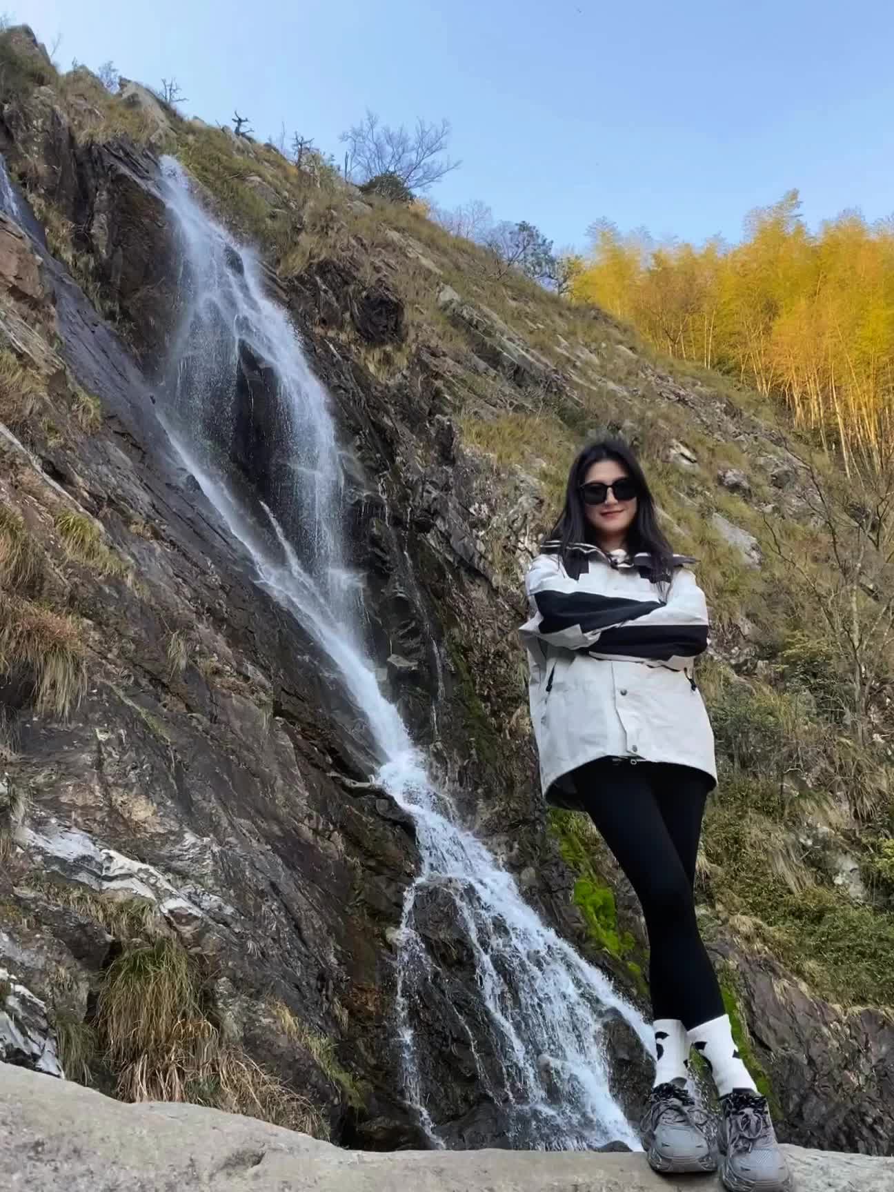 有趣的人生一半是山川湖海