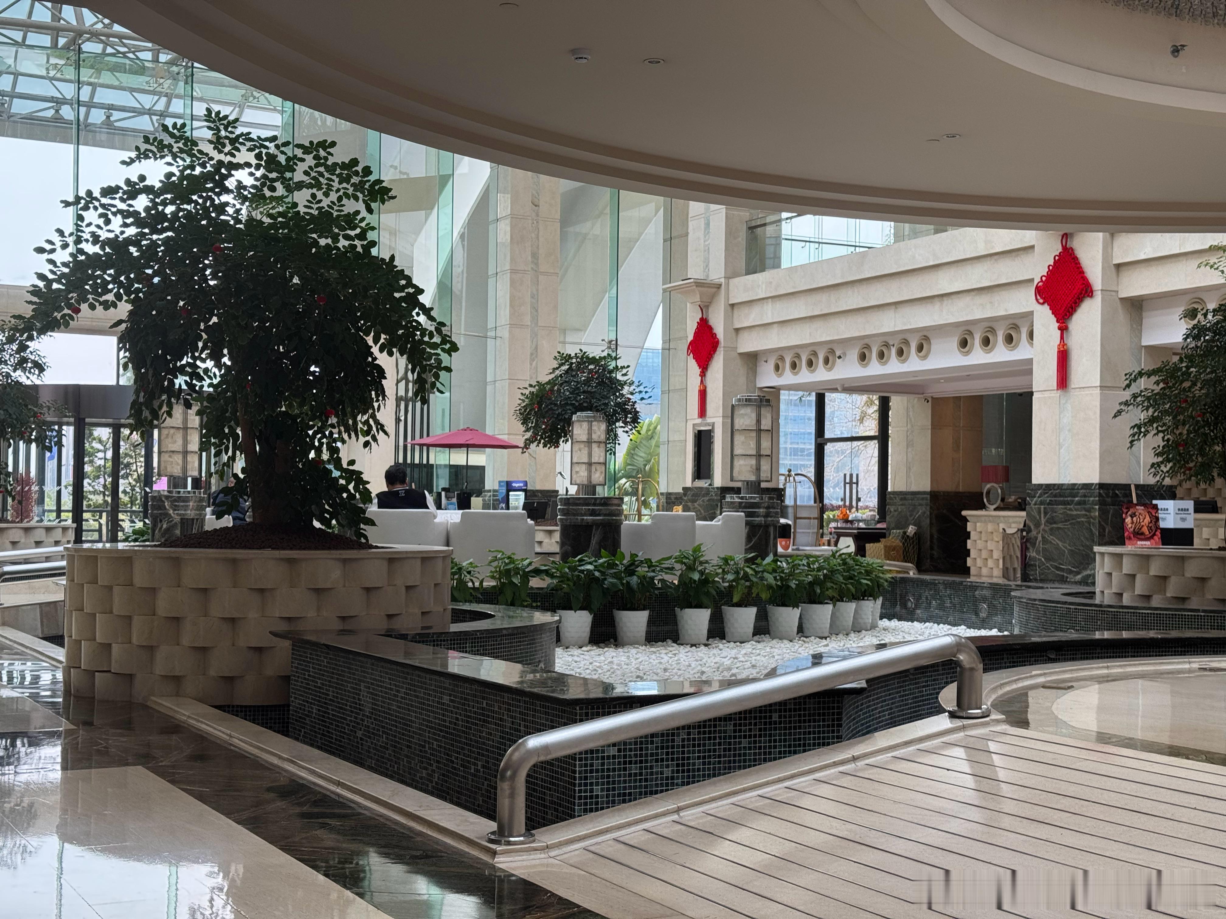 大v聊车我和汽车的日常 发现一个好玩的事情只要我一出差手里的活就多起来了从前天到