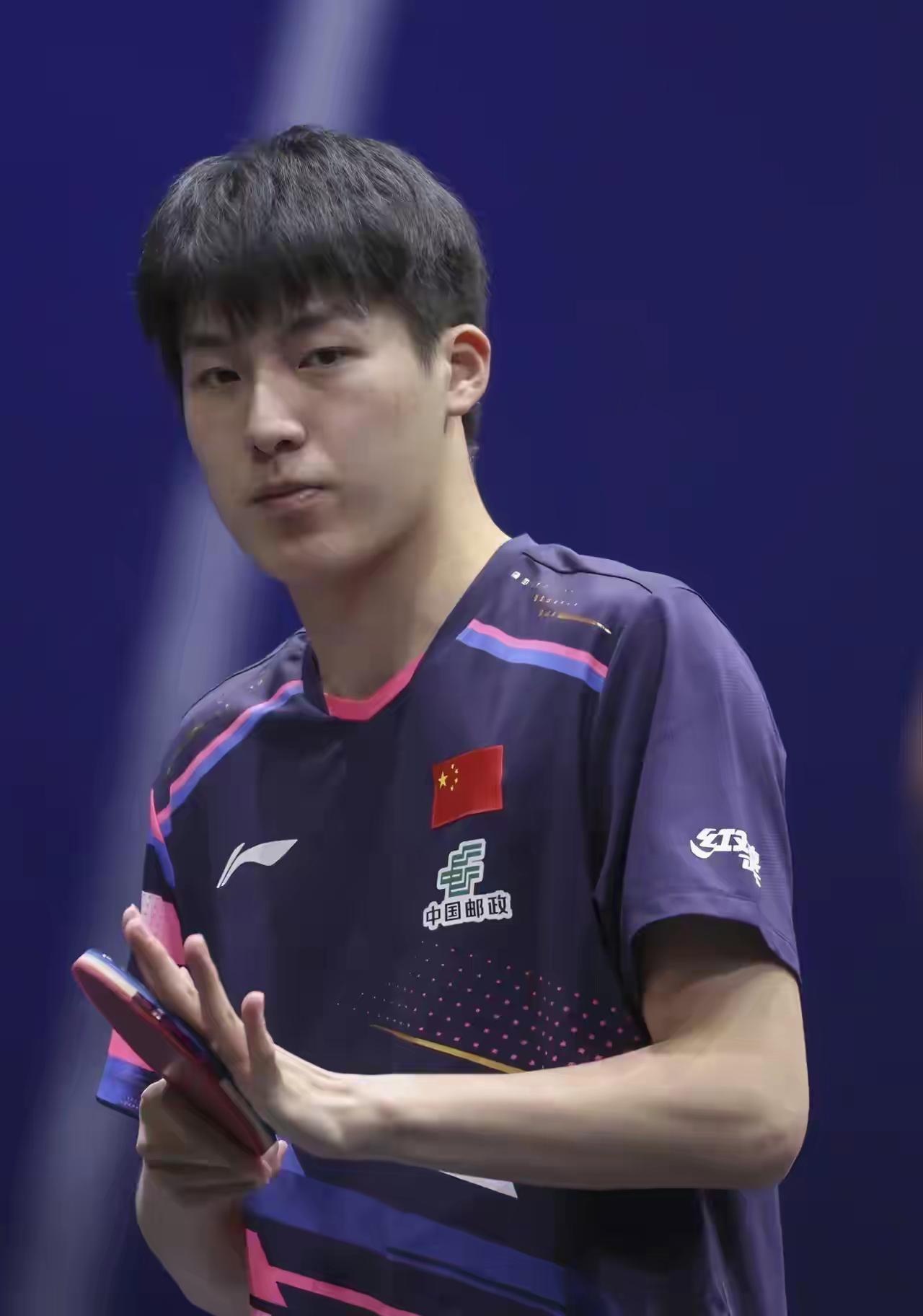 终于理解主力为什么退赛了，这次比赛，国乒艰难，难在准备不充足，倒时差就是一个很大