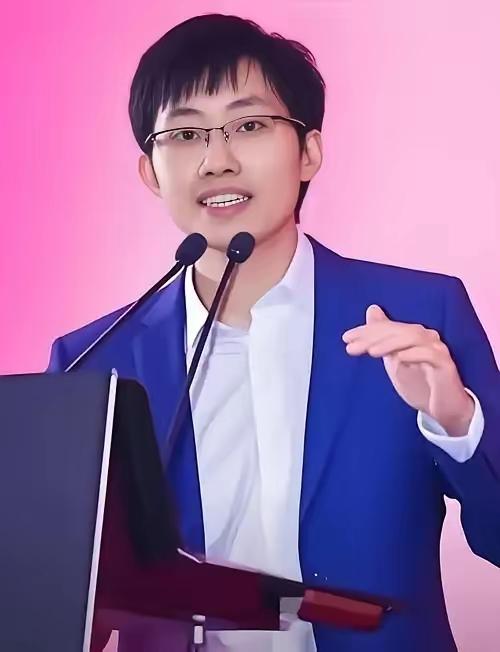 万万没想到，DeepSeek的创始人梁文锋，连续三年收到美国方面的学术交流邀请，
