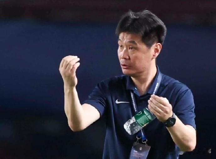 确定青岛海牛能主场拿下武汉三镇？足球场上，真没有确定的事！
昨晚梅州客家主场2比