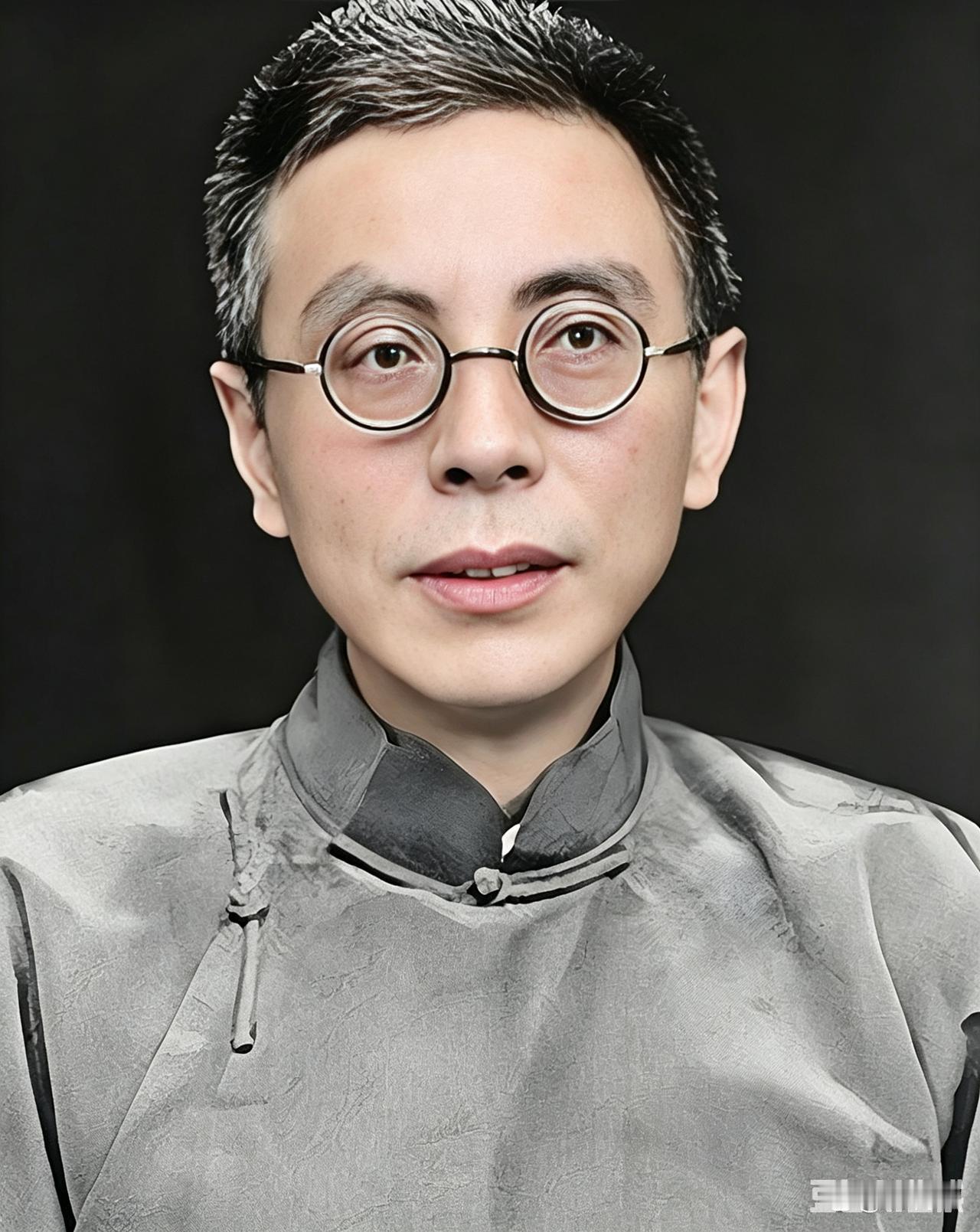 他曾是蒋介石的“财神爷”，倾尽家财助其上位，最后为何老死不相往来？

在中国近代