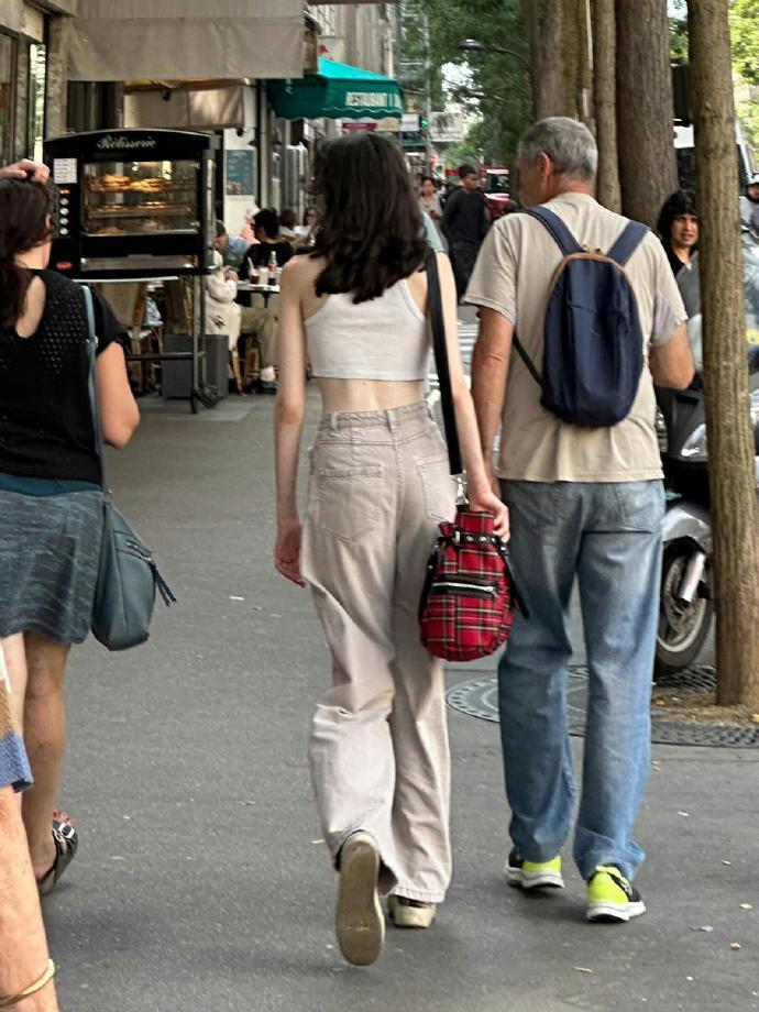 法国女生身上好像真的没有疲态感 