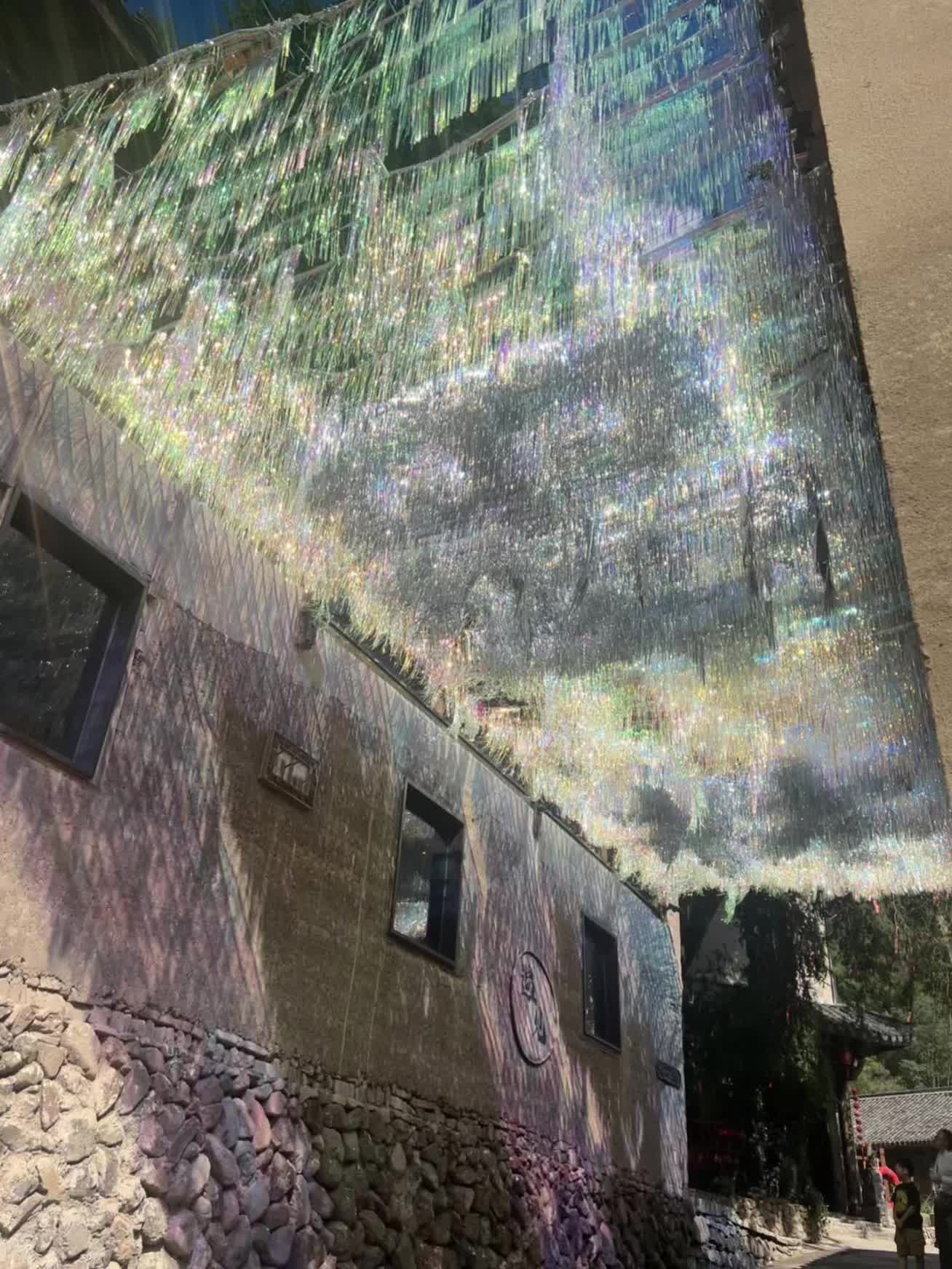 把发霉的地方翻出来让太阳晒晒 记第一次自驾出行 果然沿途的风景比终点更...