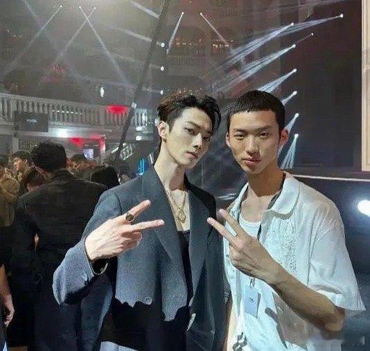 这是许凯，咋这么瘦了[哆啦A梦害怕] ​​​