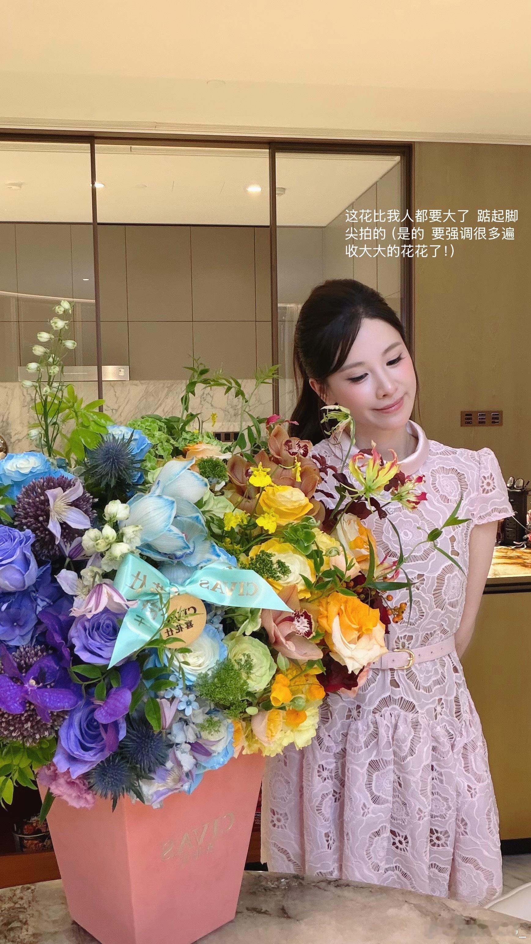 sensai很好用  去搜一下  快点姐妹们搜一下  真不是小牌子  我只能用日