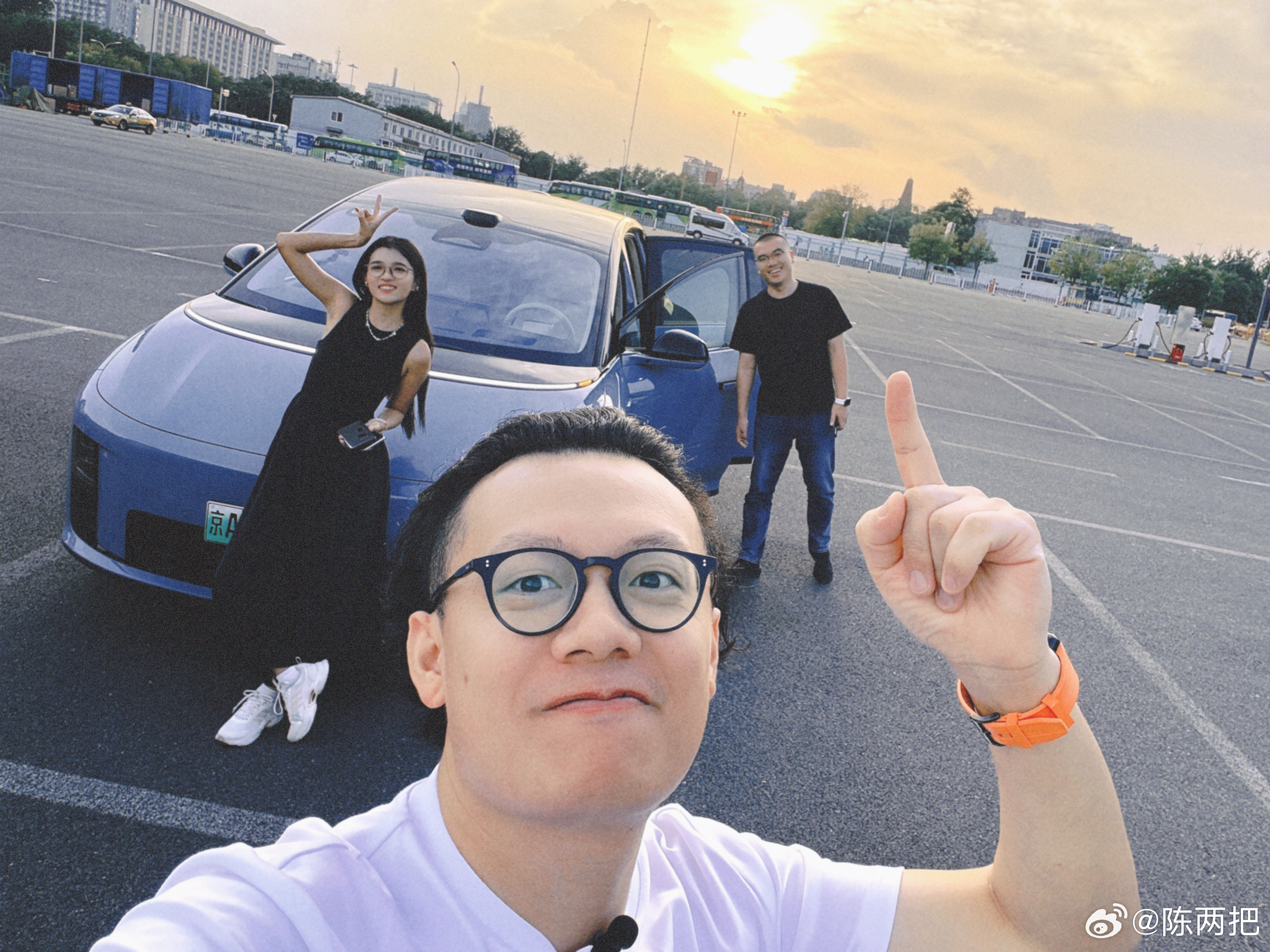 两位大V带我搞事情🙊🙊🙊理想汽车[超话]VLA高级辅助驾驶  ​​​