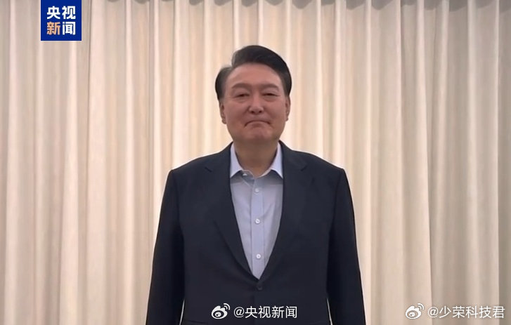 韩国史上首次逮捕现任总统 这场韩国夺权大戏，在春节之前也算是有了一大进展。韩国史