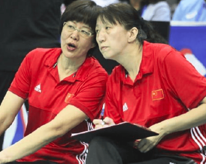 北青:赖亚文成协会首位女主席，中国排球迎多元发展新起点
