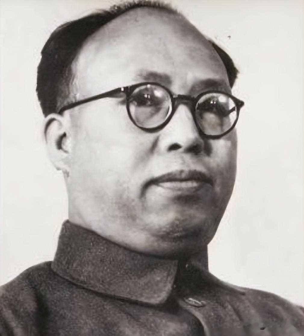 1953年下半年，主持中央军委日常工作的彭德怀，正在推进一项名为“一长制”的改革