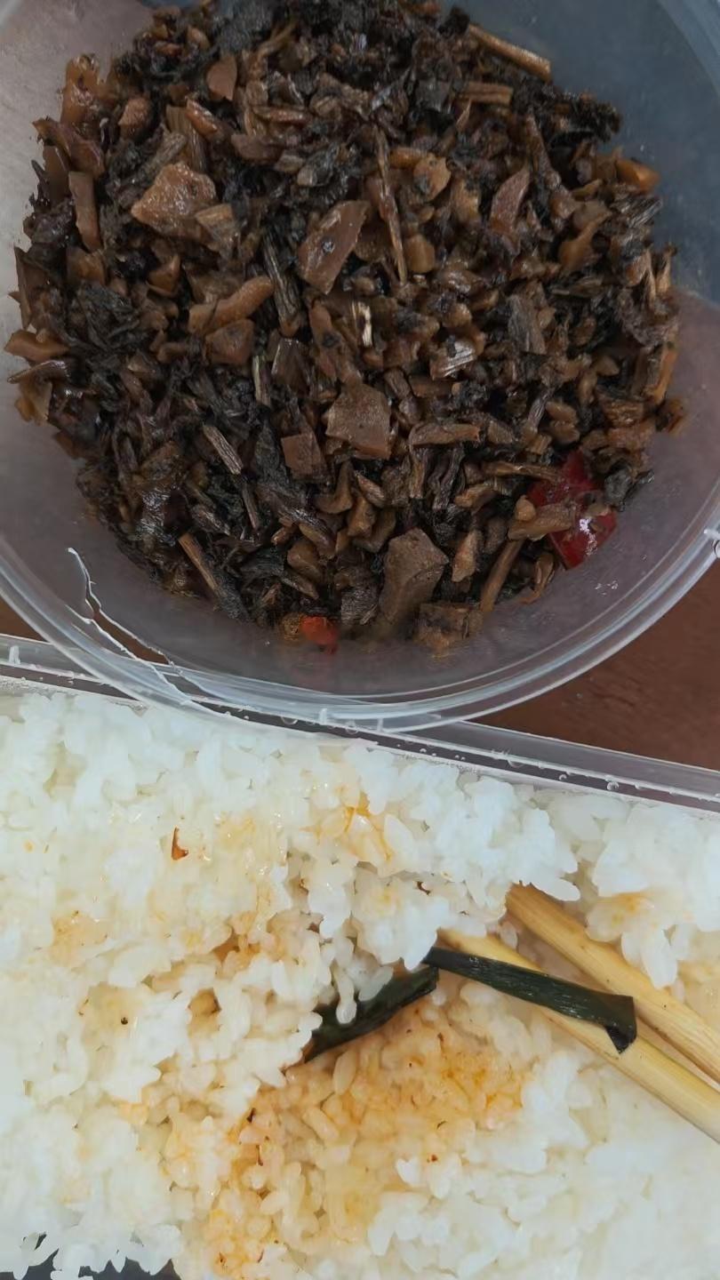 昨日社群意外解散，内情我心里有数。再次说明：本人不收费，所有分享无门槛，我赚点位