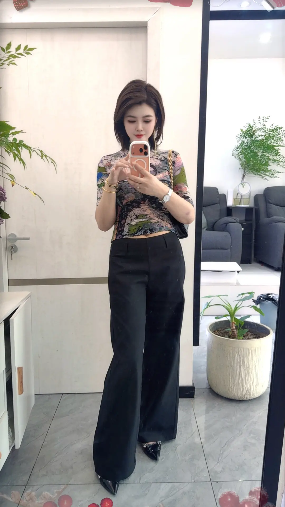 为什么男人都喜欢胖一点的女生，而女人喜欢瘦一点的女生