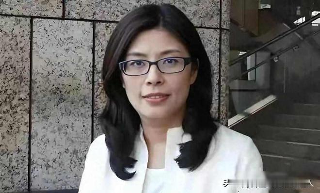 郑丽文在“投机”？很多人以为，她喊“一个中国”是在“两头讨好”。错了！真相是，她