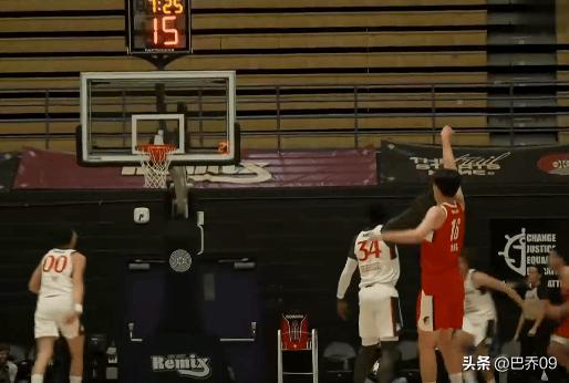 杨瀚森火力全开！开场5中4轰10+2，翻身勾手+空位三分双线开花
 
G联赛赛场
