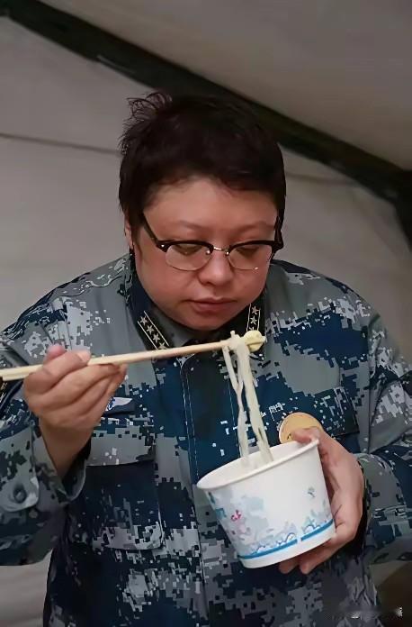 人生如戏，全靠演技，有些人岁数大了，演技就出现问题了，为什么会出现问题呢？也许到