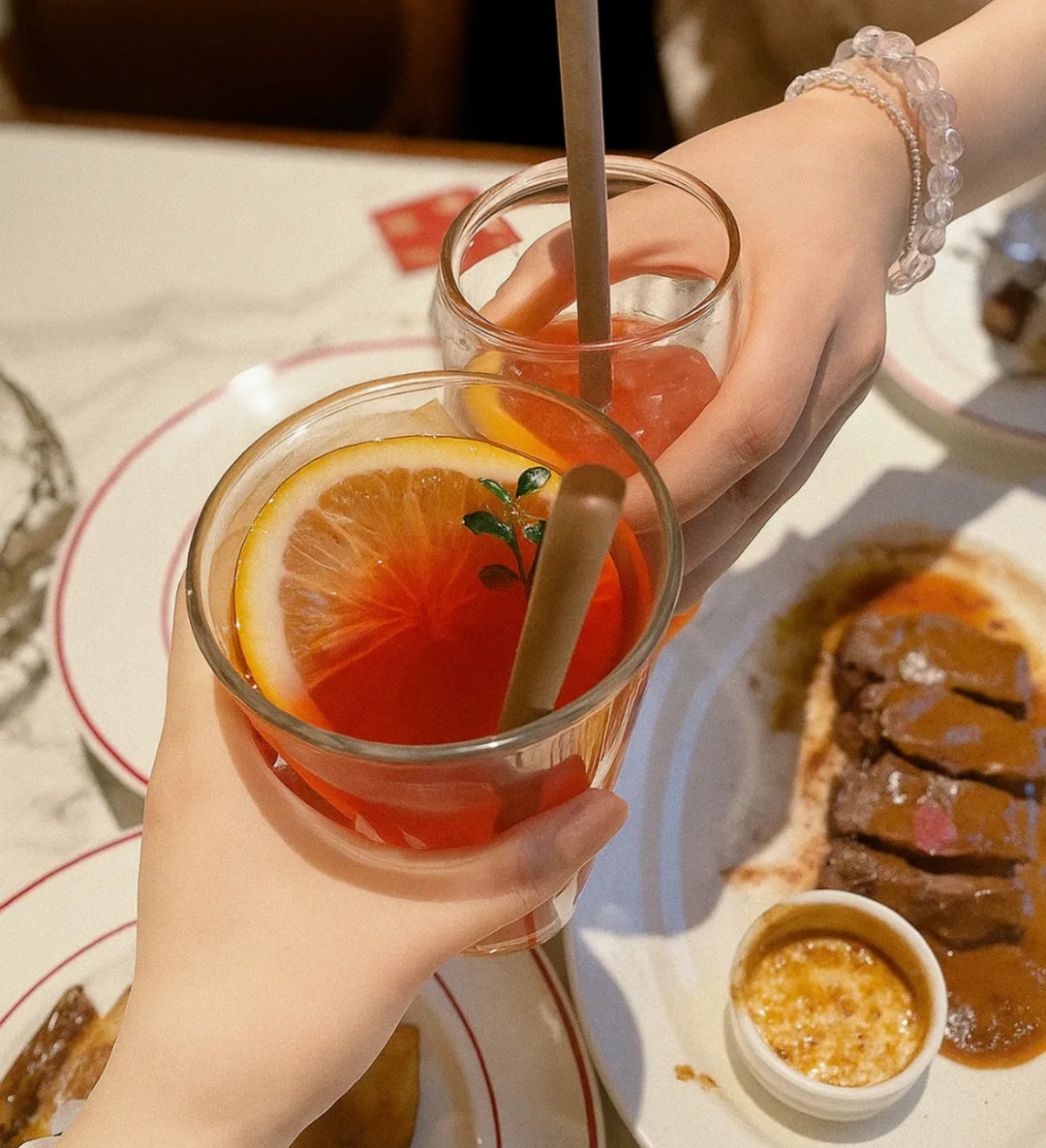 💫富婆聚会,开心加倍˖𝐶ℎ𝑒𝑒𝑟𝑠🥂 ​​​