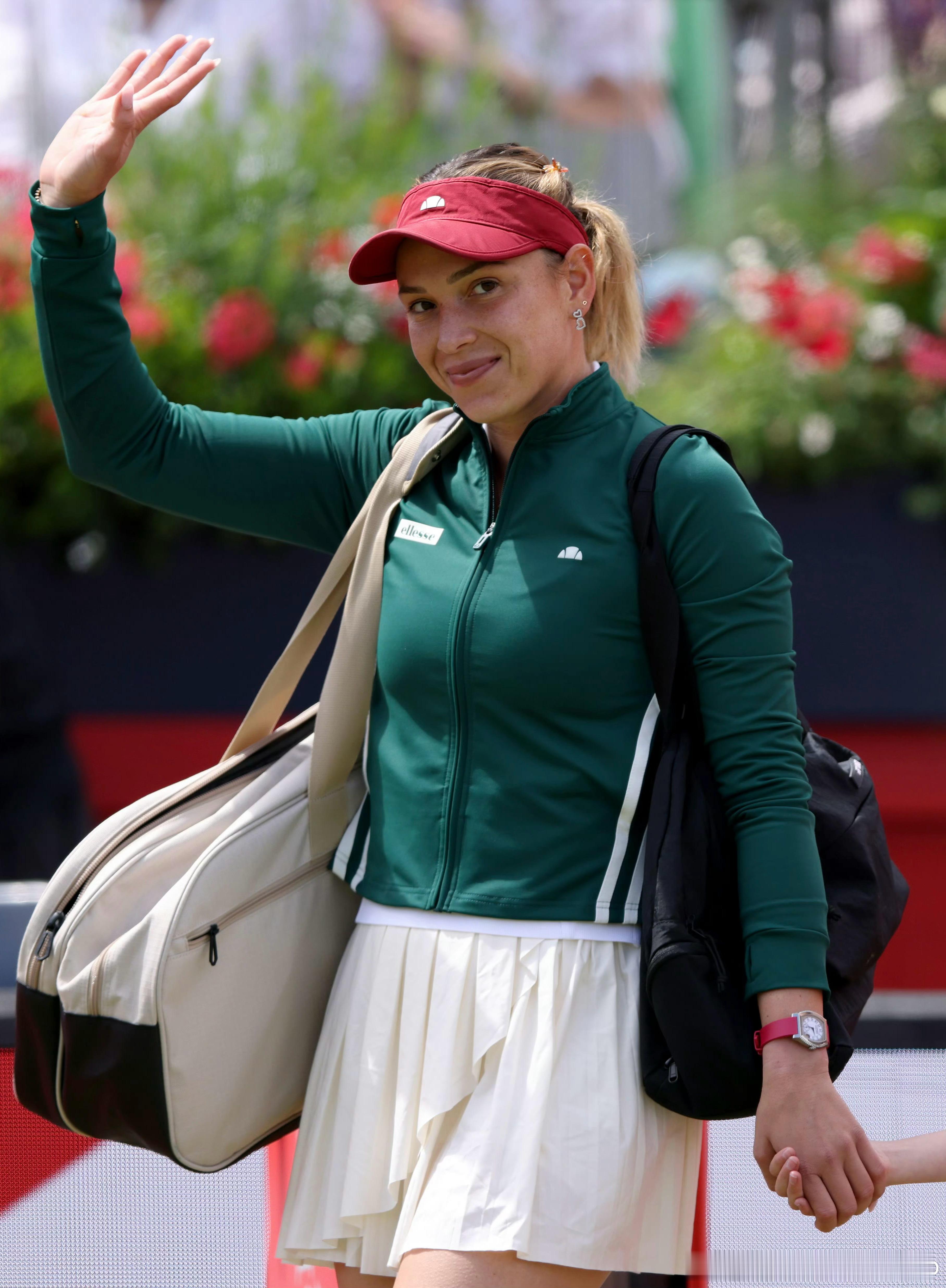 维基奇女王杯夺冠 维基奇！！！冠军🏆女王杯冠军！！！Donna太会打草地了，把