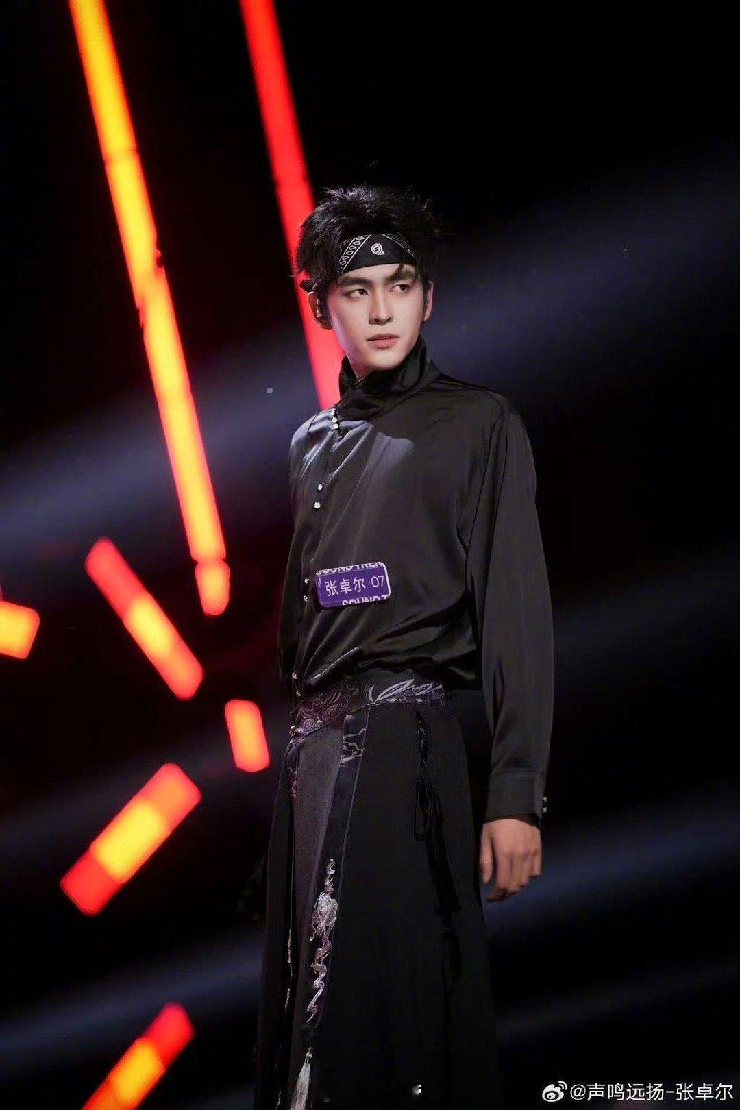 流星花园流星雨双男主都适配的脸声鸣远扬 张卓尔简直就是为偶像剧而生的脸，居然能同