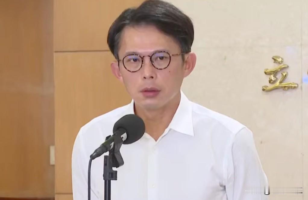 携防务机密离场！黄国昌还原经过

民众党立委黄国昌今（19日）列席立院外事防务委